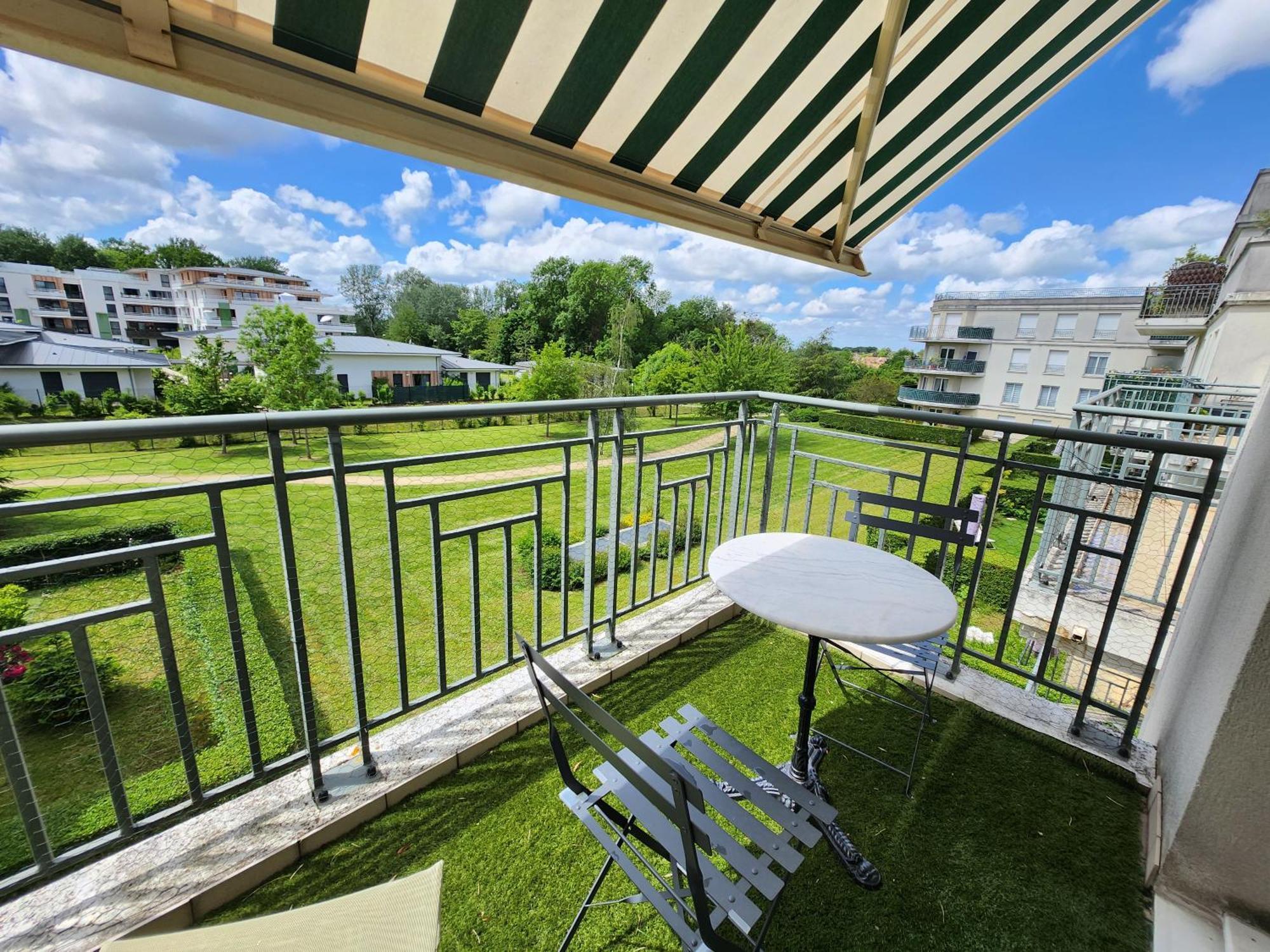 Appartement, Balcon, Parking, 5' Disneyland มองต์เตฮวา ภายนอก รูปภาพ